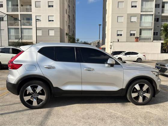 VOLVO XC40 2.0 T5 GASOLINA MOMENTUM AWD GEARTRONIC VOLVO XC40 2.0 T5 GASOLINA MOMENTUM AWD GEARTRONIC